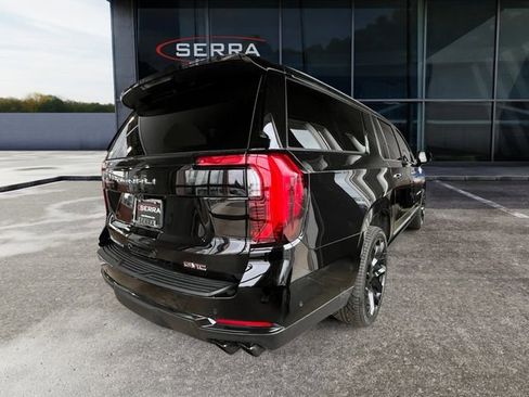 Used 2025 GMC Yukon XL Denali w/ Denali Reserve Package image 4