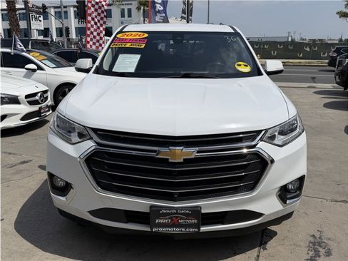 Used 2020 Chevrolet Traverse Premier FWD image 2