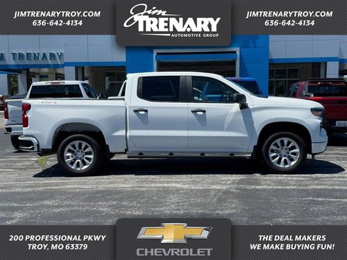 Used 2025 Chevrolet Silverado 1500 Custom AWD/4WD image 1