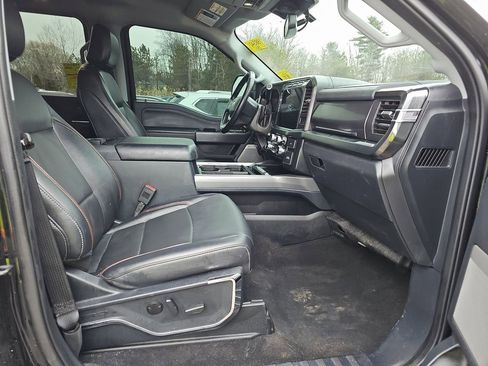 Used 2024 Ford F250 Lariat image 8