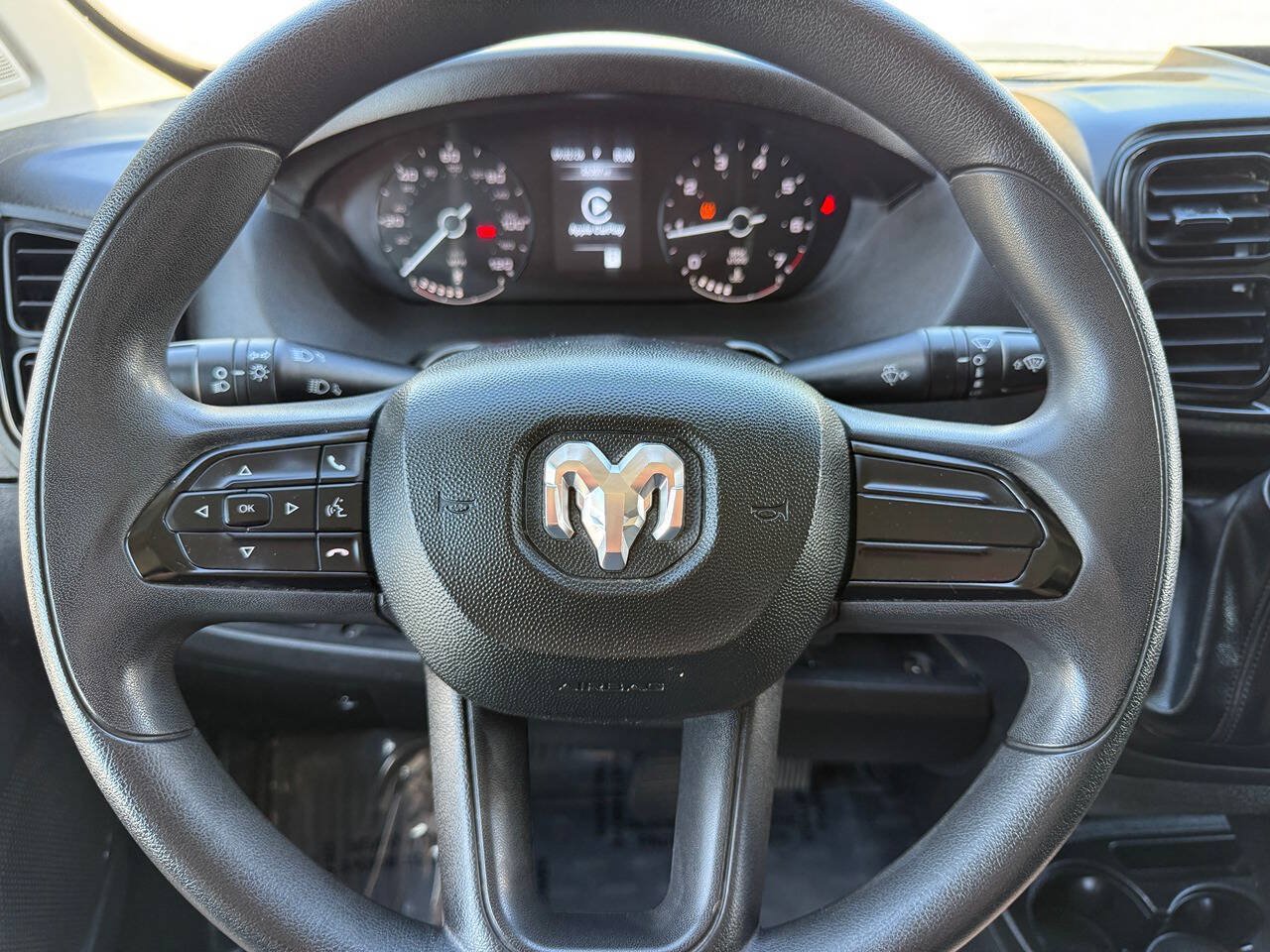 Used 2025 RAM ProMaster 2500 FWD image 28