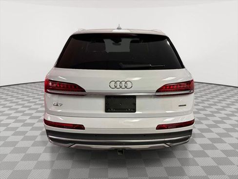 Used 2023 Audi Q7 2.0T Premium w/ Convenience Package AWD/4WD image 3