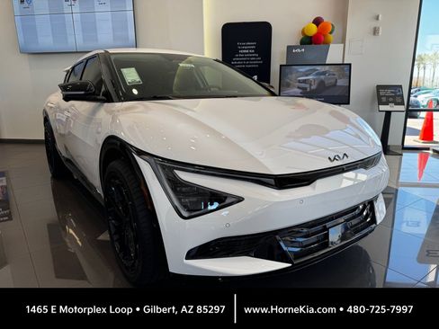 New 2025 Kia EV6 Wind image 1