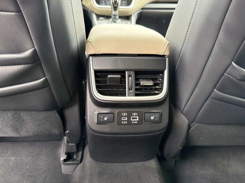 Used 2023 Subaru Outback Limited AWD/4WD image 20