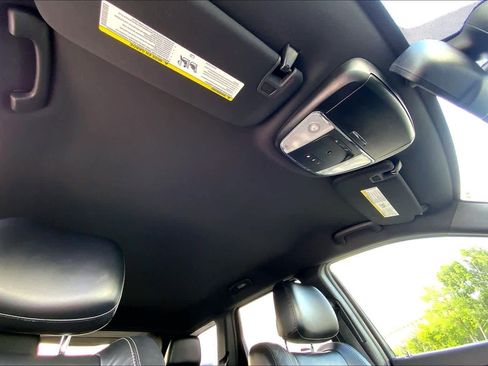 Used 2015 Jeep Grand Cherokee Limited RWD image 13