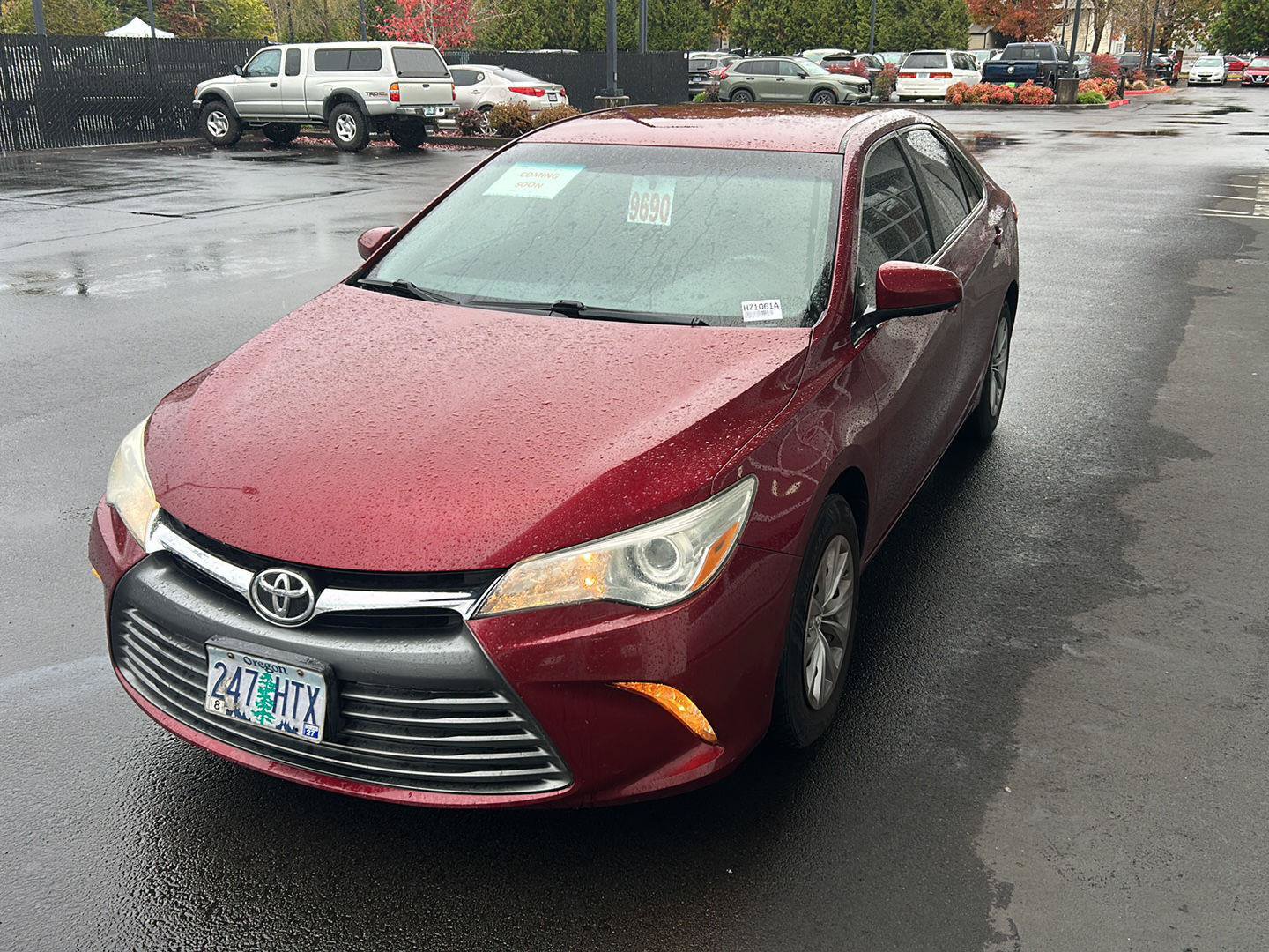 Used 2015 Toyota Camry LE FWD image 2