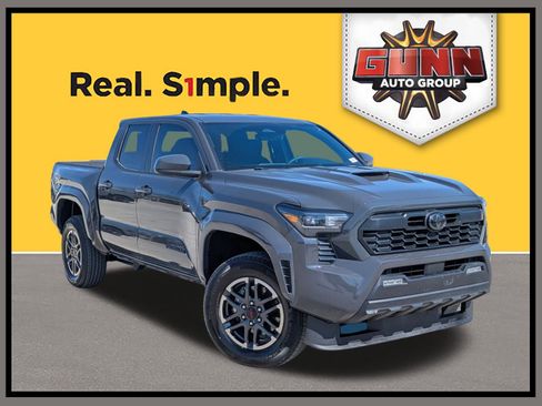 Used 2025 Toyota Tacoma TRD Sport image 1