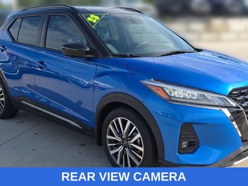 Used 2023 Nissan Kicks SR w/ SR Premium Package FWD image 7