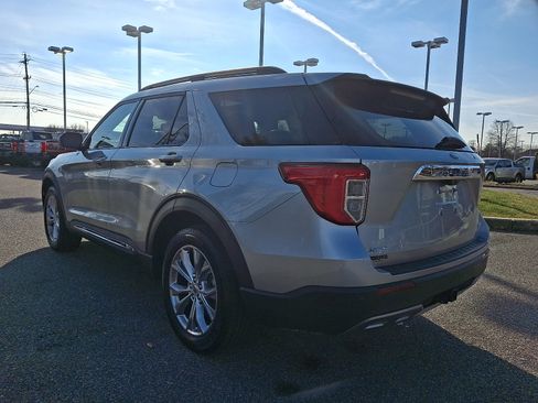 Certified 2024 Ford Explorer XLT w/ Equipment Group 202A image 8