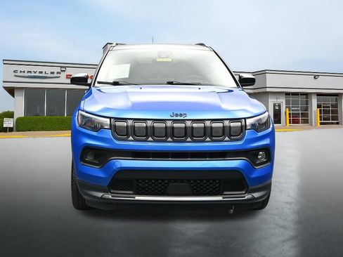 Used 2022 Jeep Compass Latitude FWD image 8