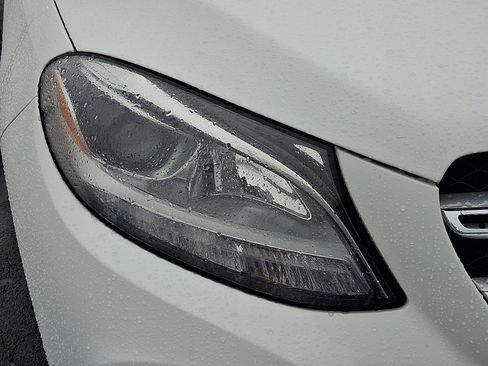 Used 2018 Mercedes-Benz GLE 350 image 9