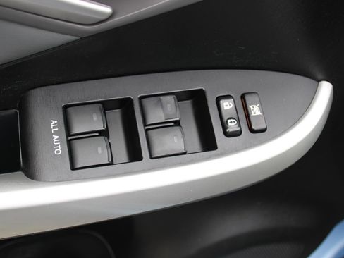 Used 2015 Toyota Prius Prime Advanced image 44