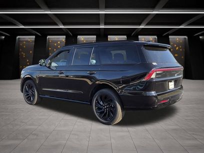 New 2026 Lincoln Navigator Reserve w/ Jet Appearance Package