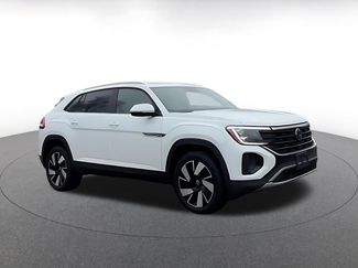 Used 2025 Volkswagen Atlas Cross Sport SE video 2