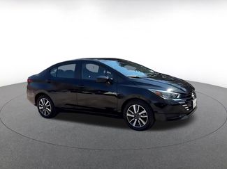 Used 2025 Nissan Versa SV FWD video 2