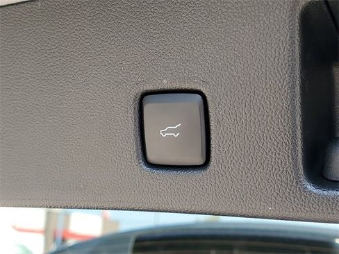 Used 2022 Ford Escape SE w/ Convenience Package image 10