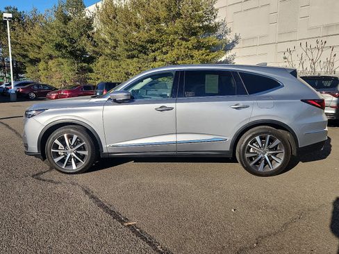 Certified 2025 Acura MDX w/Technology Package image 8