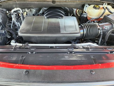 Used 2021 GMC Yukon SLT w/ SLT Premium Package image 32