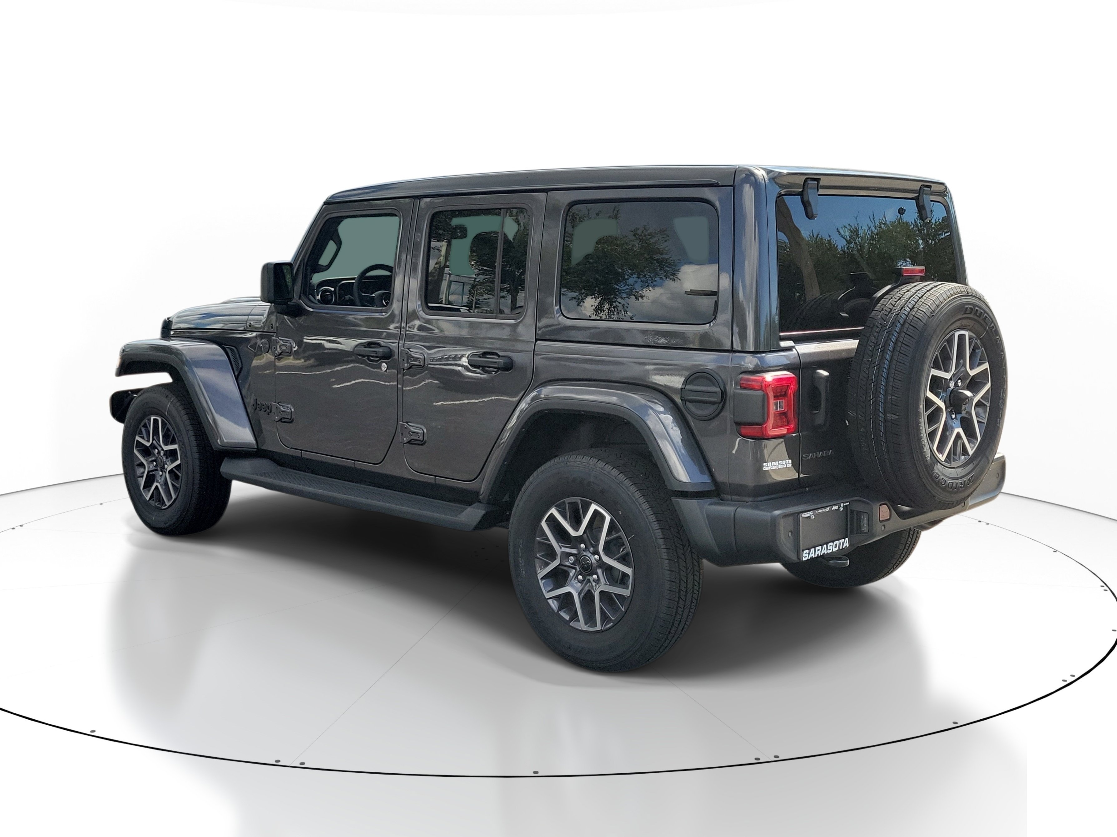New 2026 Jeep Wrangler Unlimited Sahara AWD/4WD image 4