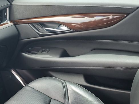 Used 2020 Cadillac Escalade Premium Luxury RWD image 13