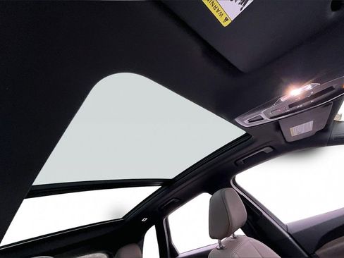 Used 2025 Audi Q5 Premium w/ Convenience Package image 27