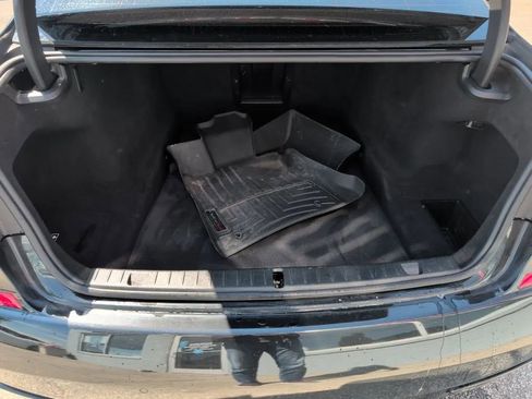 Used 2019 BMW 740i w/ M Sport Package RWD image 13