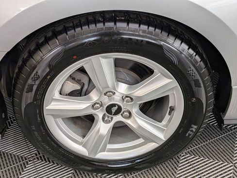 Used 2019 Ford Mustang Coupe RWD image 31