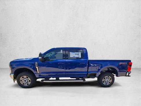 New 2026 Ford F250 Lariat w/ FX4 Off-Road Package image 5