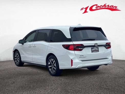 Certified 2025 Honda Odyssey EX-L image 17