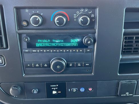 Certified 2022 Chevrolet Express 2500 w/ Driver Convenience Package image 19