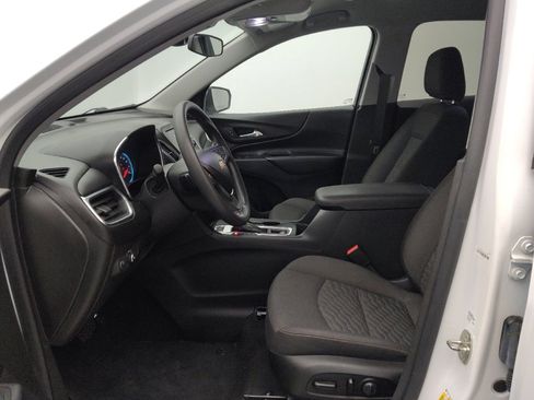 Used 2020 Chevrolet Equinox LT AWD/4WD image 17