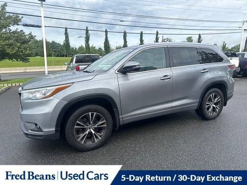 Used 2016 Toyota Highlander XLE AWD/4WD image 19
