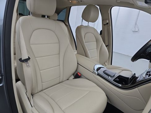 Certified 2021 Mercedes-Benz GLC 300 w/ Premium Package image 10