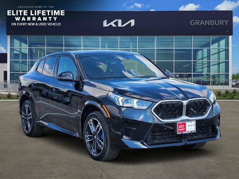 Used 2025 BMW X2 xDrive28i AWD/4WD image 3