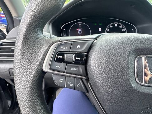 Used 2018 Honda Accord LX image 14