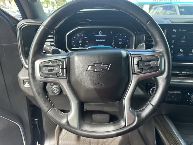 Used 2023 Chevrolet Silverado 1500 RST RWD image 3