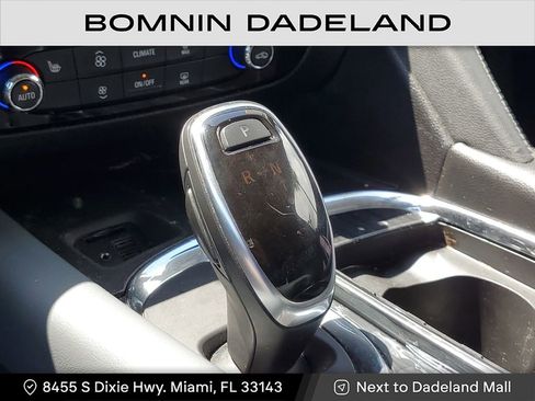 Used 2020 Buick Enclave Essence image 30