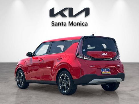 Certified 2023 Kia Soul EX FWD image 4