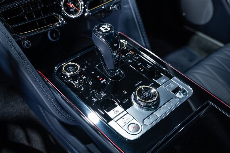 Used 2022 Bentley Flying Spur W12 AWD/4WD image 57
