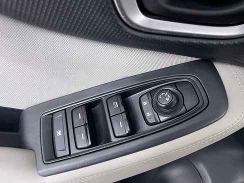 Used 2024 Subaru Forester AWD/4WD image 11