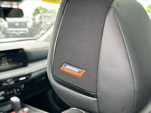 Used 2025 Nissan Kicks SR w/ SR Premium Package FWD image 14