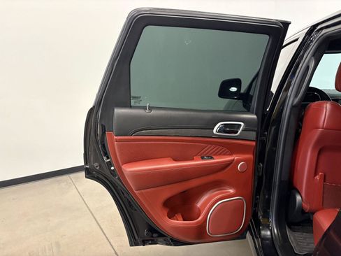 Used 2018 Jeep Grand Cherokee Trackhawk AWD/4WD image 29