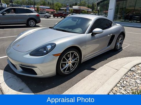 Certified 2019 Porsche 718 Cayman RWD image 2