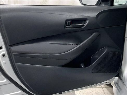 Used 2024 Toyota Corolla LE FWD image 9