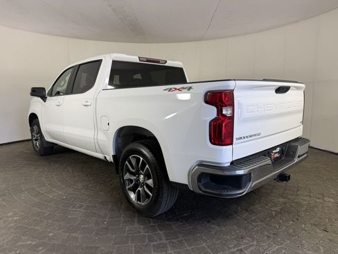 Used 2023 Chevrolet Silverado 1500 LT AWD/4WD image 6