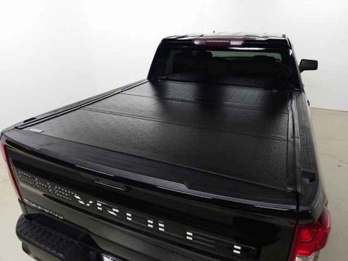 Used 2021 Chevrolet Silverado 1500 Custom Trail Boss w/ Safety Confidence Package image 8