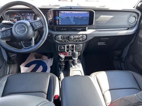 New 2025 Jeep Wrangler Unlimited Rubicon 392 image 10