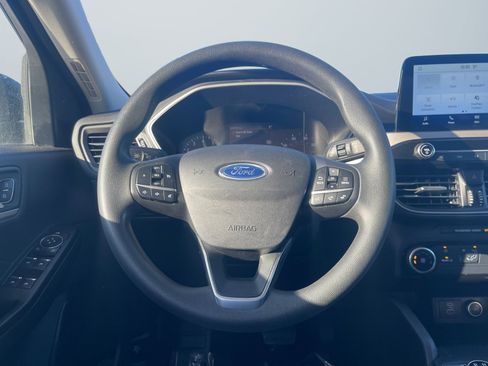 Used 2021 Ford Escape SE image 13