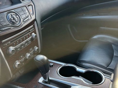 Used 2020 Nissan Pathfinder Platinum image 20