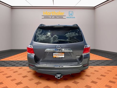 Used 2012 Toyota Highlander 4WD w/ Tech Pkg image 4